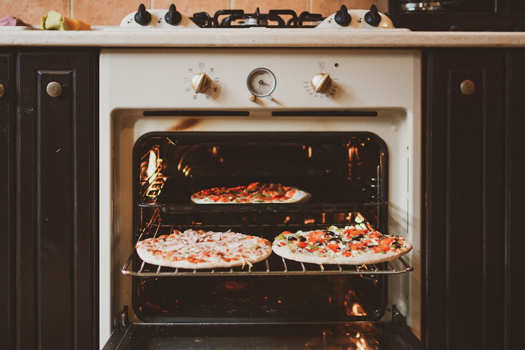 découvrez les différentes méthodes de cuisson qui transformeront vos plats ! que vous soyez un chef amateur ou un cuisinier expérimenté, apprenez les techniques essentielles pour profiter pleinement des saveurs et des textures de vos ingrédients.