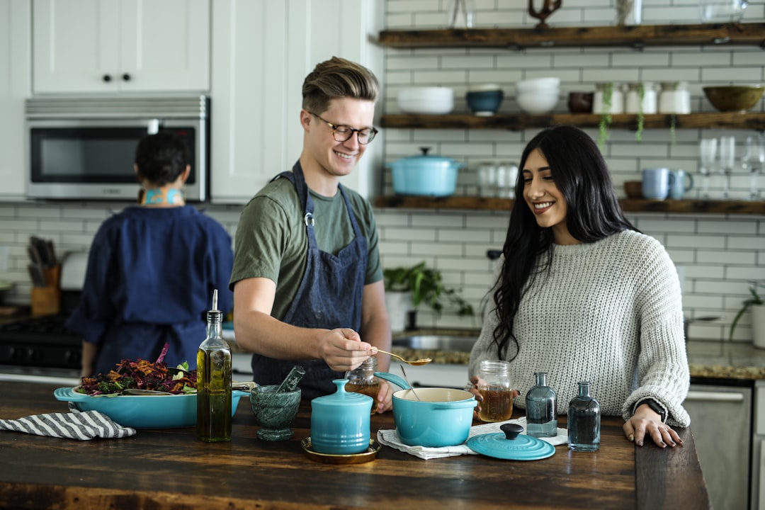 découvrez l'art de la cuisine avec nos recettes savoureuses et astuces pratiques. apprenez à préparer des plats variés et à maîtriser les techniques culinaires qui raviront vos convives. que vous soyez débutant ou chef expérimenté, trouvez l'inspiration pour chaque repas.