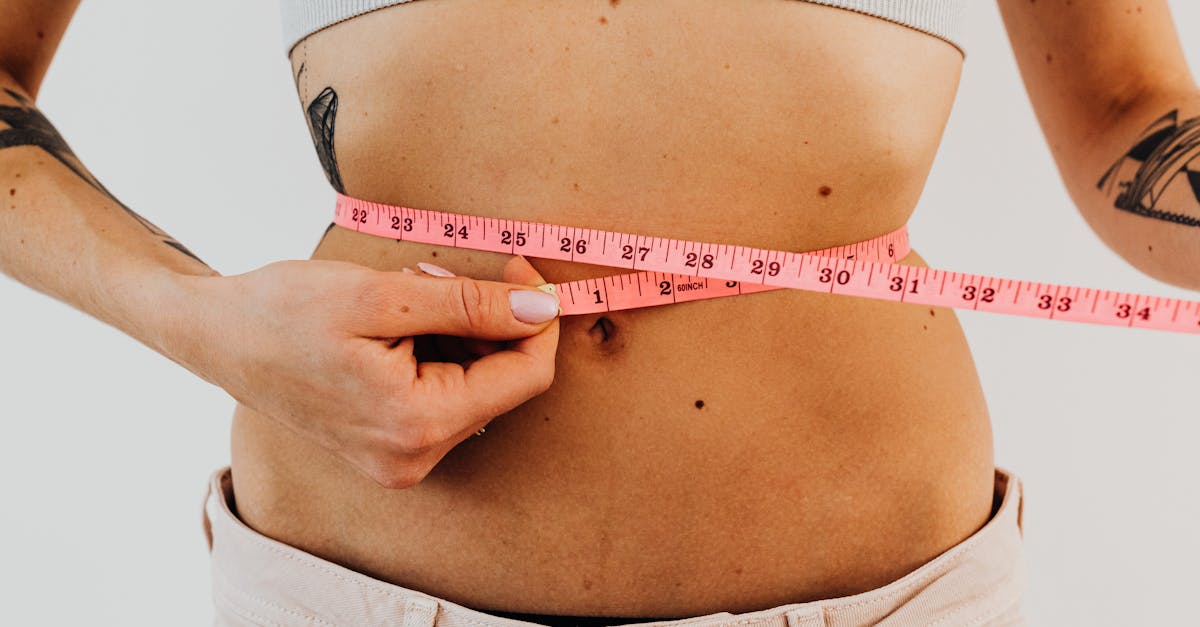 découvrez le mouvement de body positivity qui célèbre la diversité des corps et encourage l'acceptation de soi. apprenez à embrasser vos imperfections et à cultiver une image corporelle positive pour un bien-être intérieur durable.
