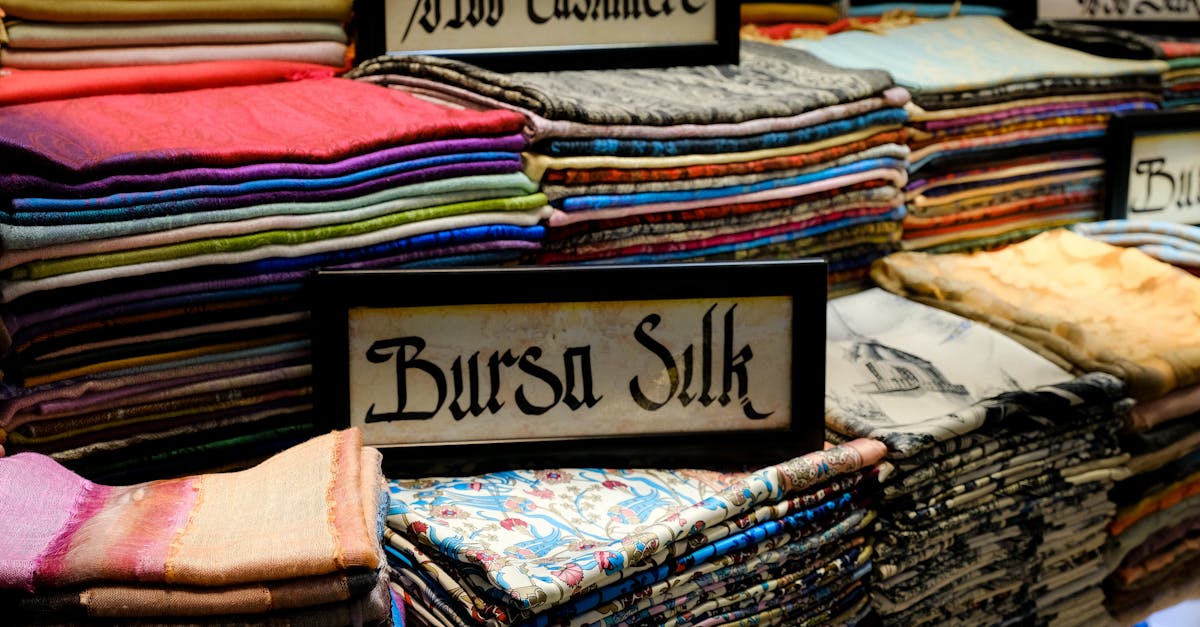 découvrez l'élégance et le confort du cashmere. nos vêtements en cashmere offrent une douceur inégalée et une chaleur luxueuse, parfaits pour toutes les occasions. explorez notre collection et faites l'expérience d'un style raffiné.