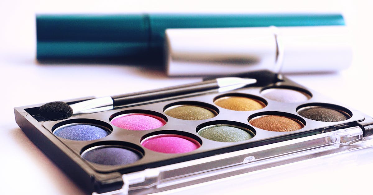 découvrez notre large gamme de cosmétiques de haute qualité, conçus pour sublimer votre beauté naturelle. explorez des produits innovants pour le visage, les lèvres et les yeux, formulés avec des ingrédients soigneusement sélectionnés. réveillez votre éclat et trouvez le maquillage parfait qui vous correspond.