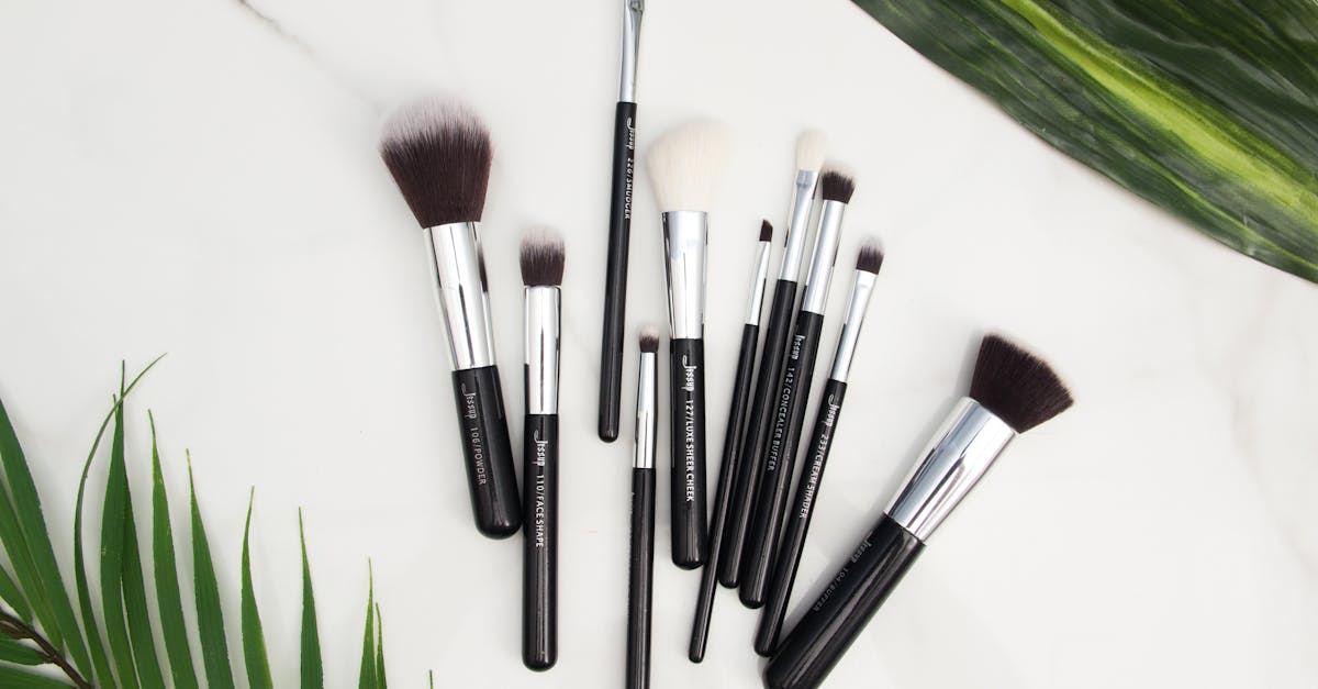 découvrez notre vaste gamme de cosmétiques de qualité, allant des soins de la peau aux maquillages tendance. sublimez votre beauté naturelle avec des produits innovants et respectueux de votre peau. explorez nos collections pour trouver le produit parfait qui mettra en valeur votre éclat.
