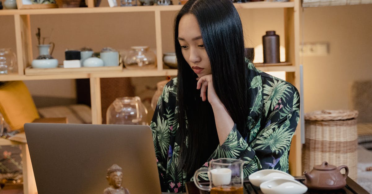 découvrez l'élégance du décor japonais, alliant tradition et modernité. explorez des astuces pour intégrer des éléments zen, des matériaux naturels et une esthétique minimaliste dans votre intérieur, pour une ambiance apaisante et raffinée.