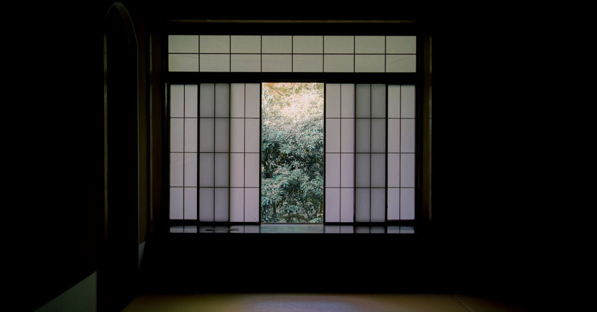 découvrez l'élégance et la sérénité du décor japonais. plongez dans un univers où tradition et modernité se rencontrent à travers des éléments minimalistes, des teintes apaisantes et des matériaux naturels. transformez votre espace en un havre de paix inspiré par l'art et la culture nippons.