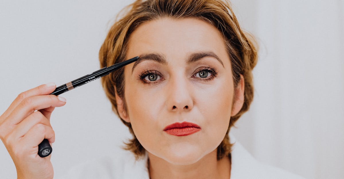 découvrez nos meilleurs conseils de maquillage pour sublimer votre beauté naturelle. apprenez des techniques simples et efficaces pour un look parfait, adapté à chaque occasion.