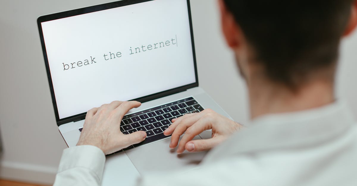 découvrez comment les messages texte transforment notre communication quotidienne. apprenez les astuces pour rédiger des sms percutants et explorez l'impact des messages instantanés dans notre vie moderne.