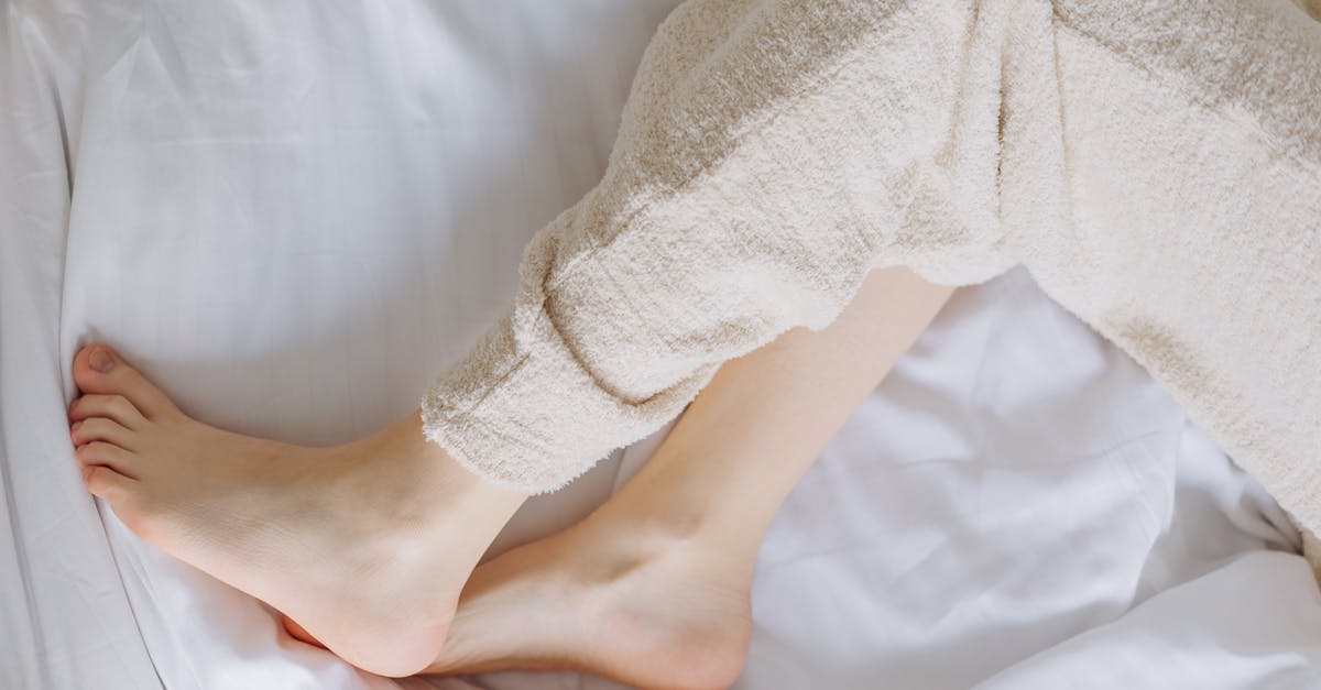 découvrez l'art du cocooning : créez un espace chaleureux et réconfortant pour vous détendre et échapper au stress quotidien. retrouvez des conseils pour aménager votre intérieur, choisir des textiles douillets et vous offrir des moments de bien-être.