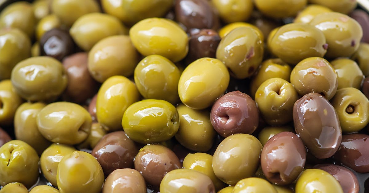 découvrez les bienfaits des olives pour la santé : antioxydants, nutriments essentiels, protection cardiovasculaire et contrôle du cholestérol. intégrez-les à votre alimentation !
