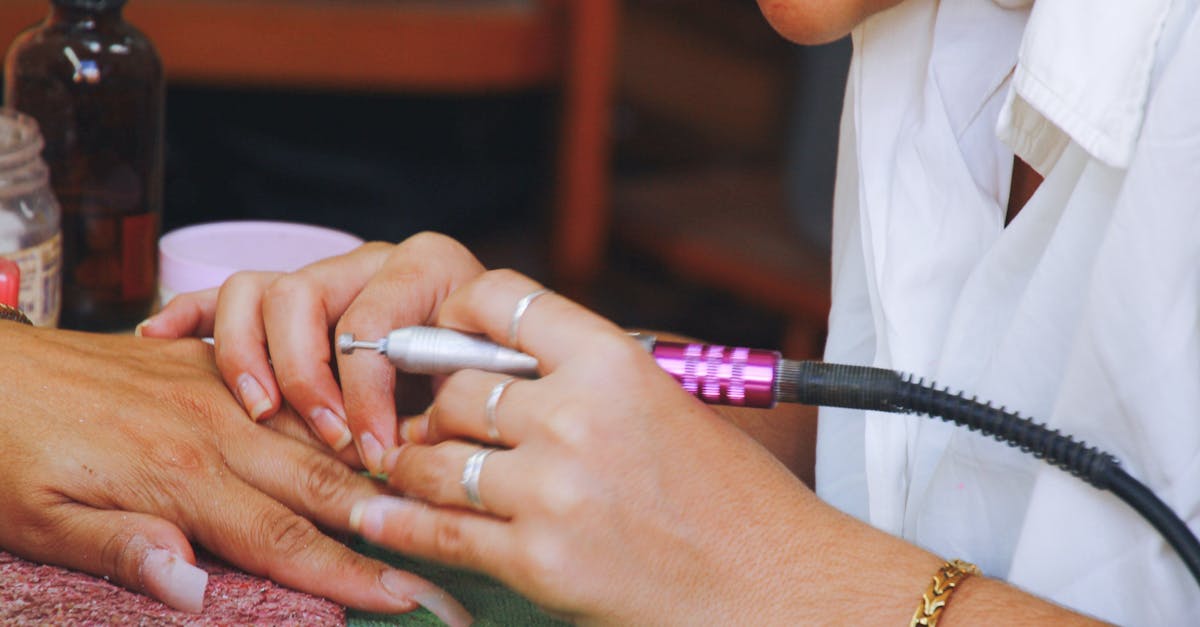 découvrez tout sur la santé des ongles : conseils d'entretien, astuces de croissance et remèdes naturels pour des ongles forts et éclatants. prenez soin de vos mains et révélez leur beauté naturellement.