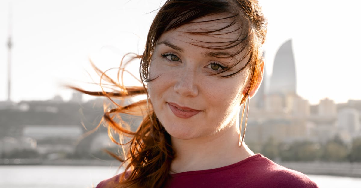 découvrez les causes des cheveux cassants, les symptômes à surveiller et des conseils efficaces pour retrouver des cheveux forts et en pleine santé.
