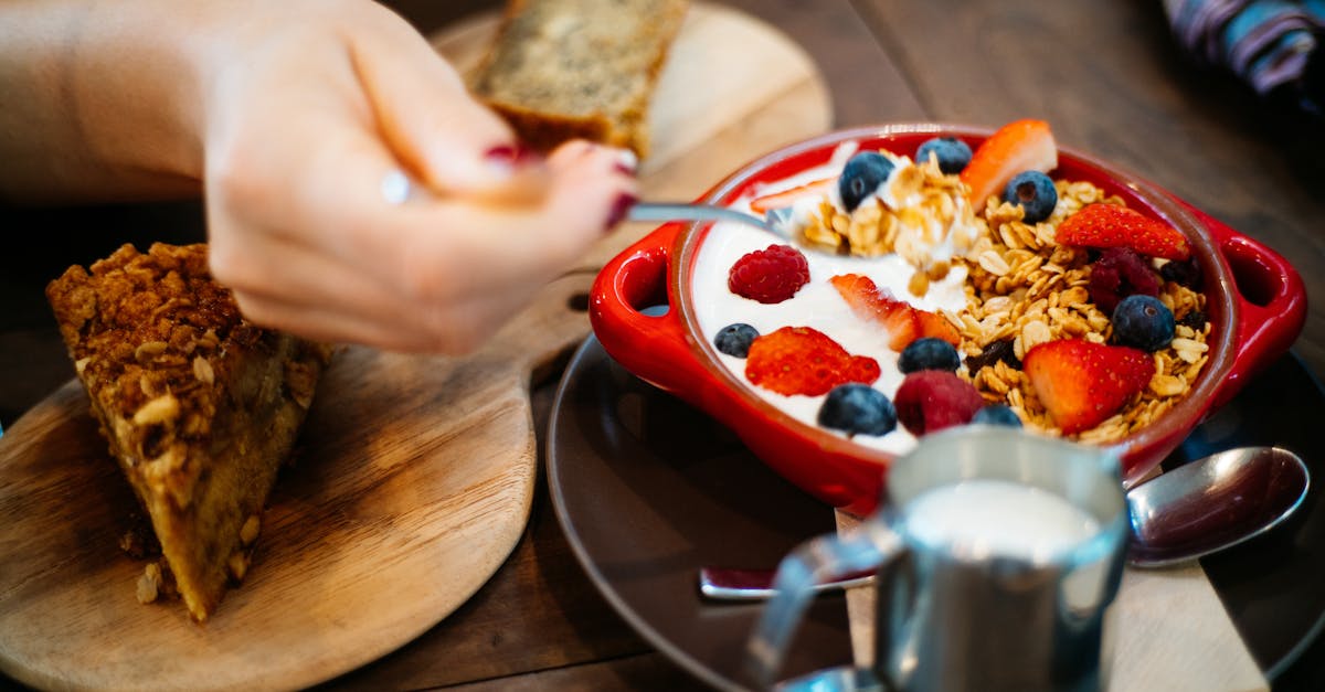 découvrez tout sur le brunch : idées de recettes gourmandes, adresses incontournables et conseils pour organiser un délicieux brunch convivial entre amis ou en famille.