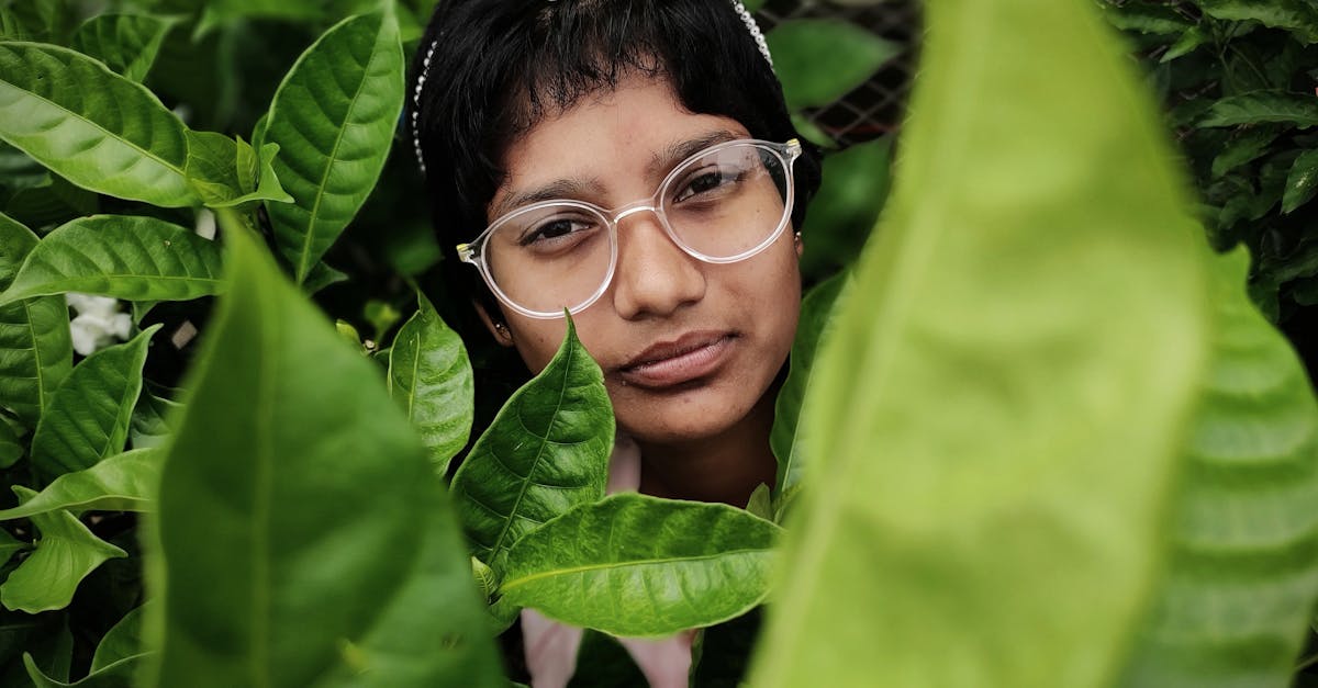 découvrez notre large sélection de lunettes tendance pour tous les styles. bénéficiez de verres de qualité, d’un confort optimal et d’un service professionnel. trouvez la paire idéale pour votre vision et votre look !