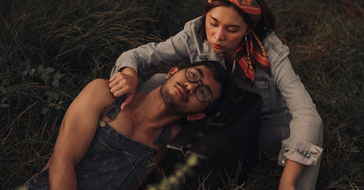 découvrez notre collection de lunettes élégantes et confortables. choisissez parmi une large gamme de montures tendance pour sublimer votre style tout en protégeant votre vue. livraison rapide et prix attractifs.