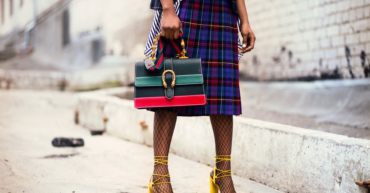 découvrez les dernières tendances de la mode, des conseils de style et des inspirations pour toutes les saisons. restez à la pointe du fashion avec nos astuces et actualités sur l’univers de la mode.