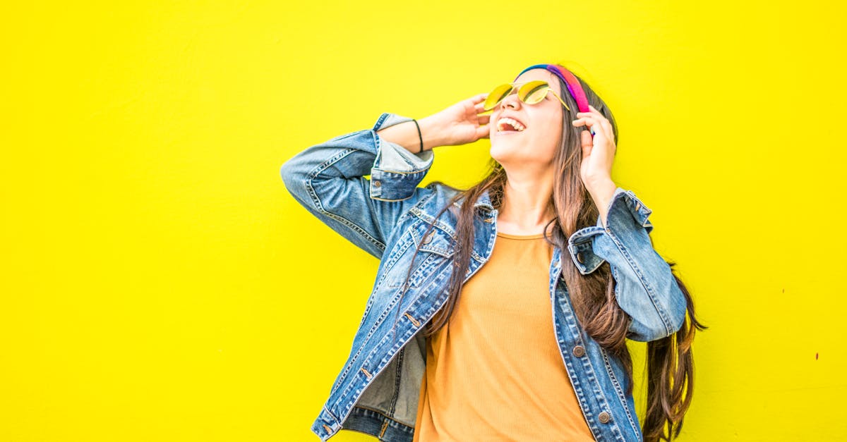 découvrez les dernières tendances de la mode, des conseils de style, des inspirations de looks et toutes les actualités fashion pour sublimer votre garde-robe.