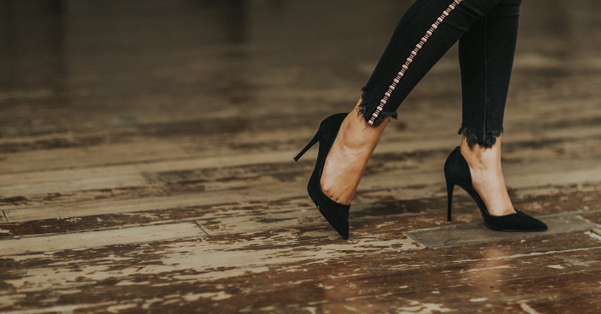 découvrez notre collection de high heels élégants, parfaits pour sublimer votre style lors de toutes les occasions. confort, tendance et raffinement au rendez-vous.