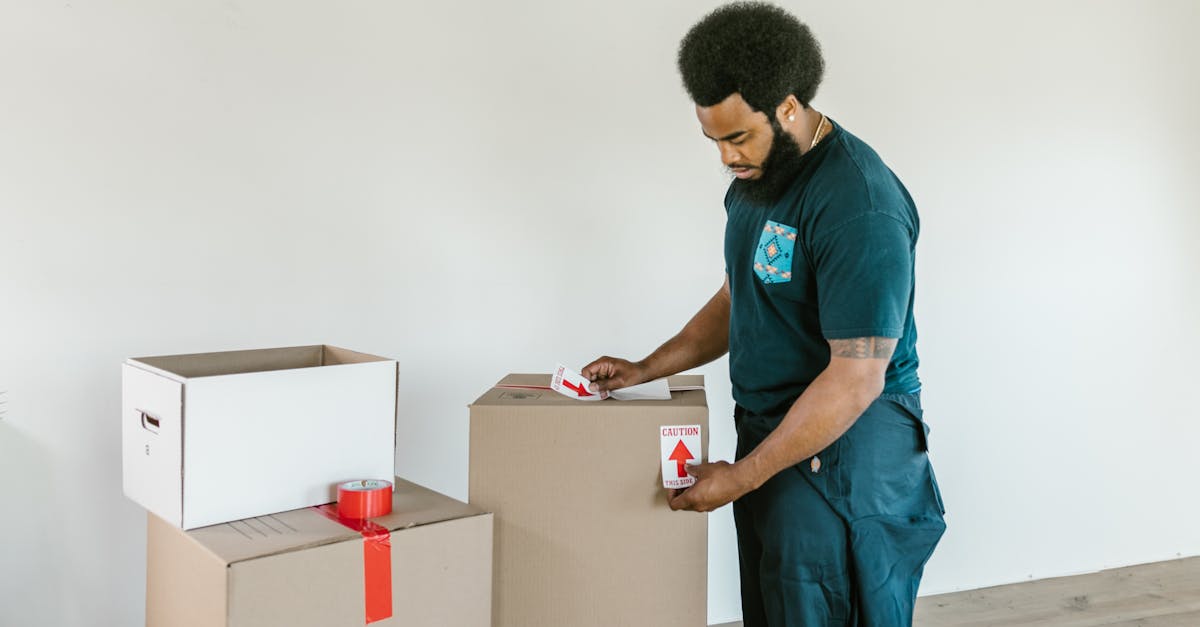 découvrez le processus de labeling : définition, enjeux, méthodes et bonnes pratiques pour classer, annoter et organiser vos données efficacement dans différents domaines.