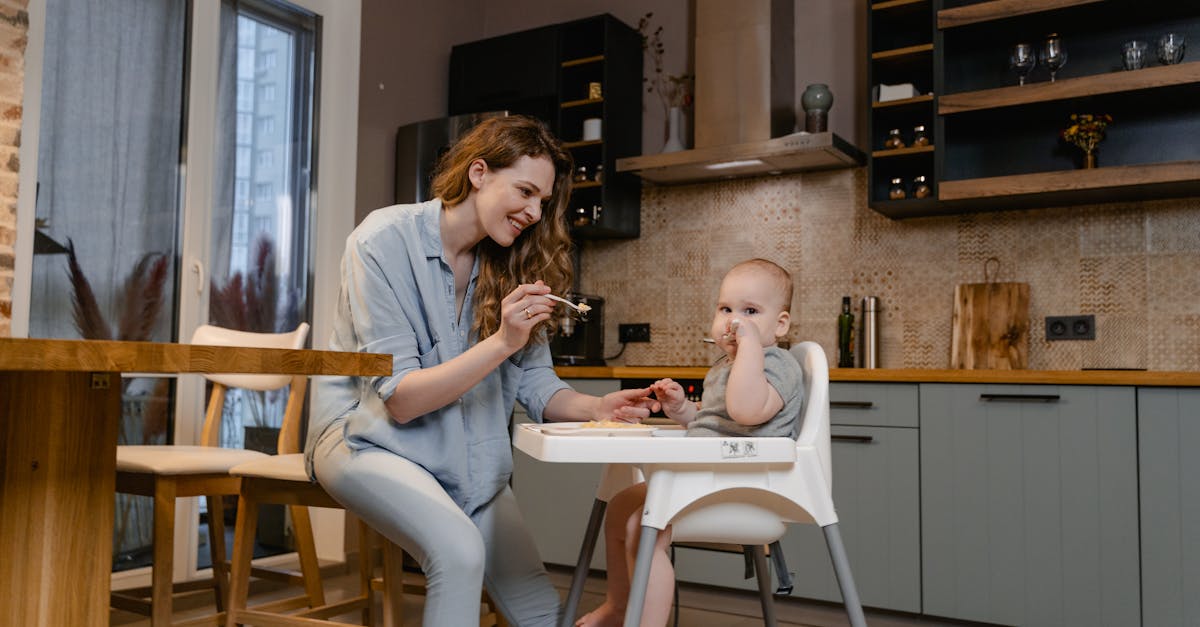 découvrez les causes et conséquences du rejet entre mère et enfant, ainsi que des conseils pour améliorer la relation et favoriser un lien affectif sain.