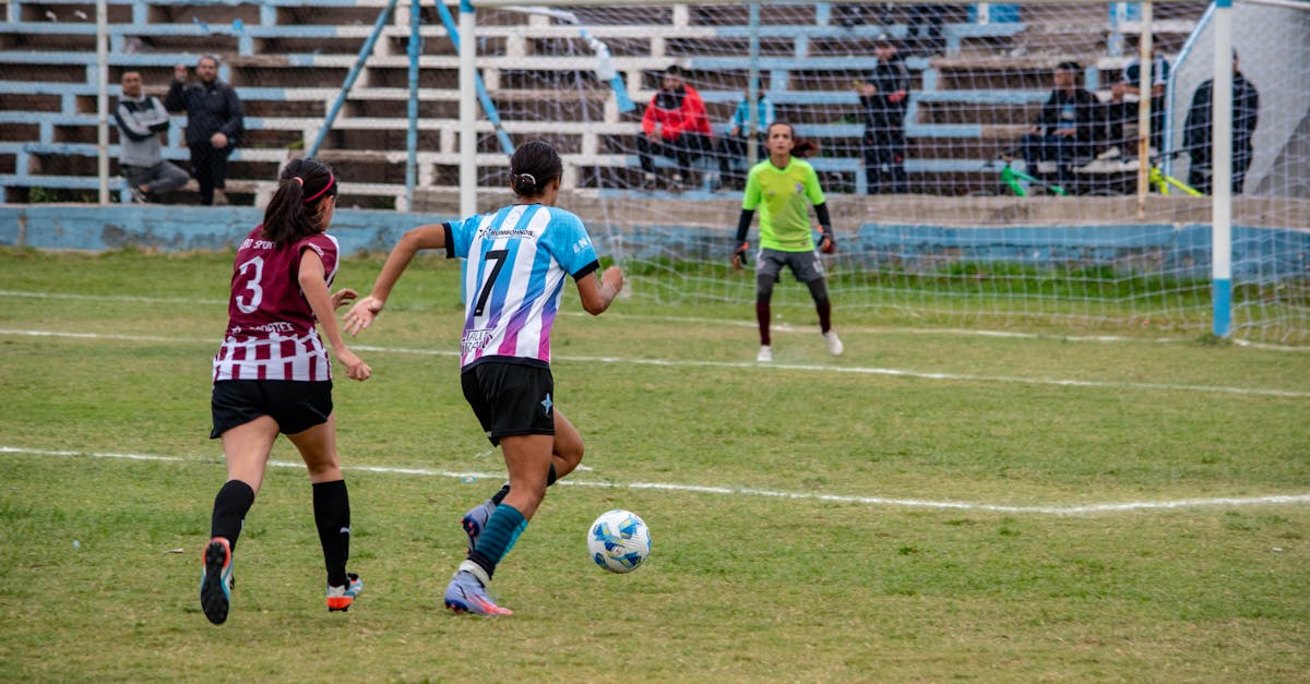 découvrez toute l’actualité du football féminin : résultats, calendriers, joueuses, compétitions internationales et analyses des matchs de soccer féminin.