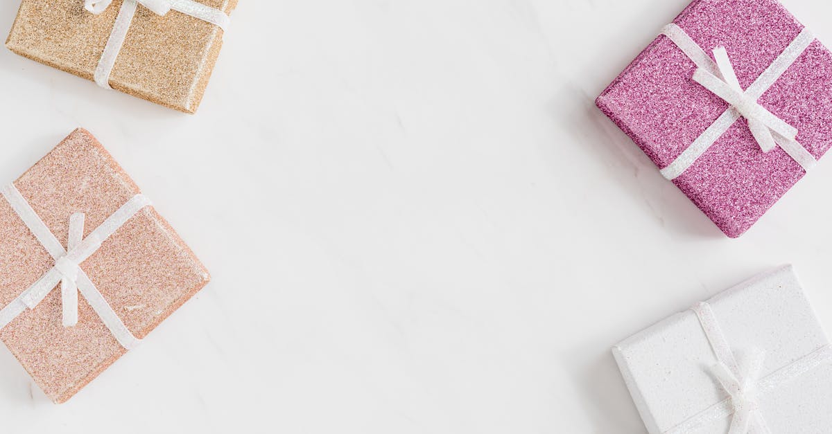 découvrez nos idées de cadeaux d'anniversaire parfaits pour lui : sélection de cadeaux originaux, personnalisés et romantiques pour surprendre l'homme de votre vie et rendre cette occasion inoubliable.