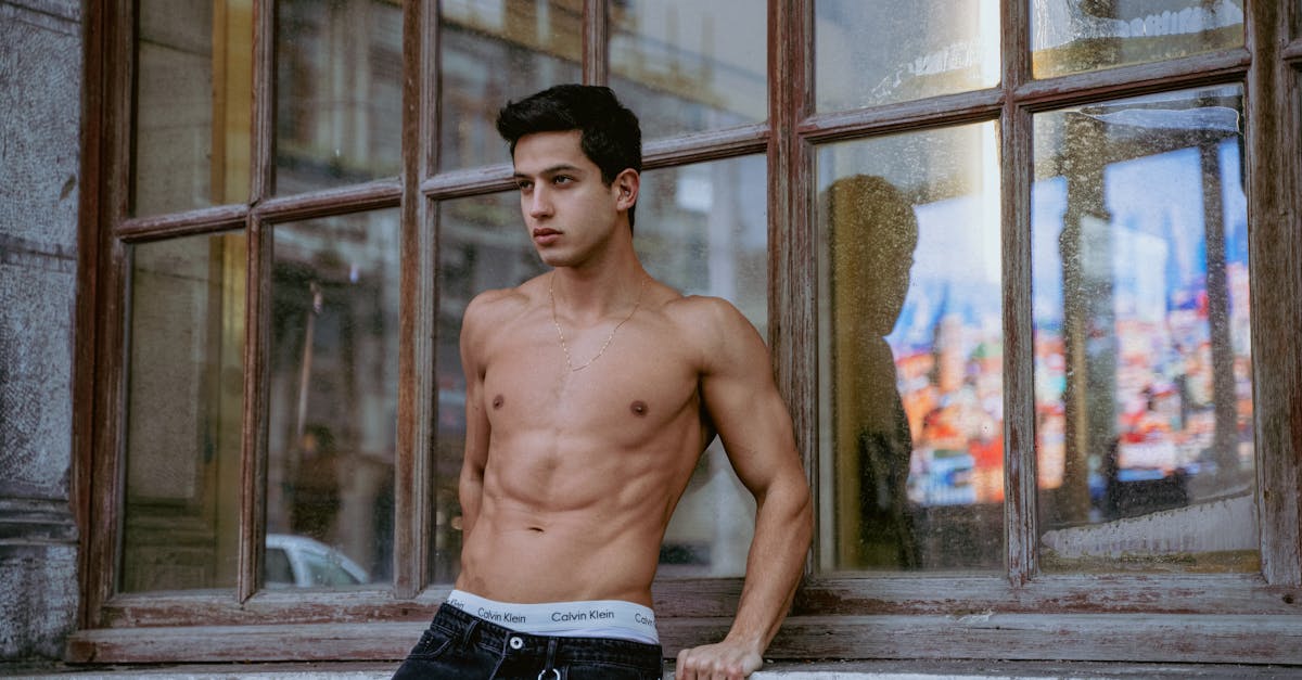 découvrez notre collection de jeans noirs pour homme et femme : confort, style moderne et grande variété de coupes pour tous les goûts. trouvez le jean noir parfait pour compléter votre garde-robe.