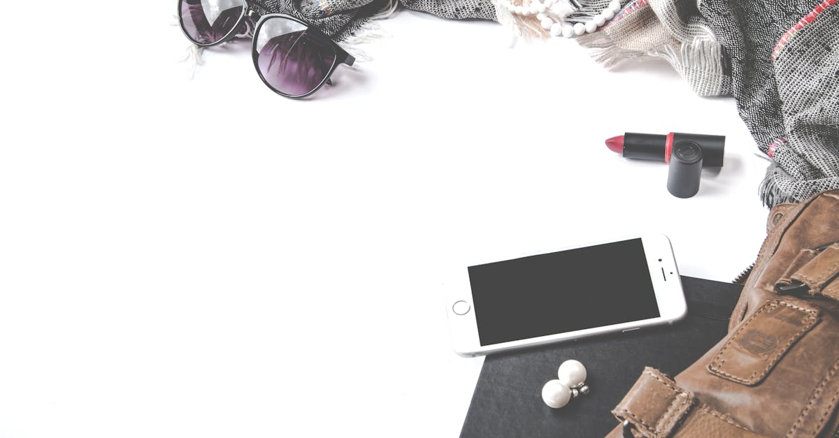 découvrez notre large sélection d'accessoires de mode tendance pour sublimer votre style : sacs, bijoux, ceintures, chapeaux et bien plus. trouvez l'accessoire parfait pour toutes vos envies !