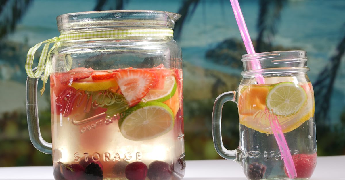découvrez tous les bienfaits du jus de citron : vertus santé, détox, apport en vitamines et astuces pour l’utiliser au quotidien. boostez votre bien-être naturellement avec le citron !