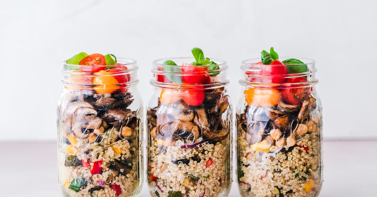 découvrez notre sélection de recettes riches en protéines, idéales pour renforcer vos muscles, booster votre énergie et adopter une alimentation saine au quotidien.