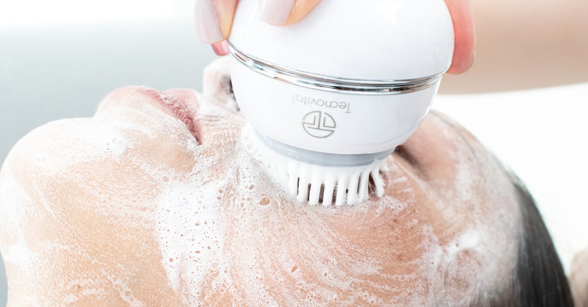 découvrez nos solutions de whitening pour obtenir un sourire plus éclatant et des dents visiblement plus blanches en toute sécurité. conseils, astuces et produits efficaces pour un blanchiment dentaire réussi.