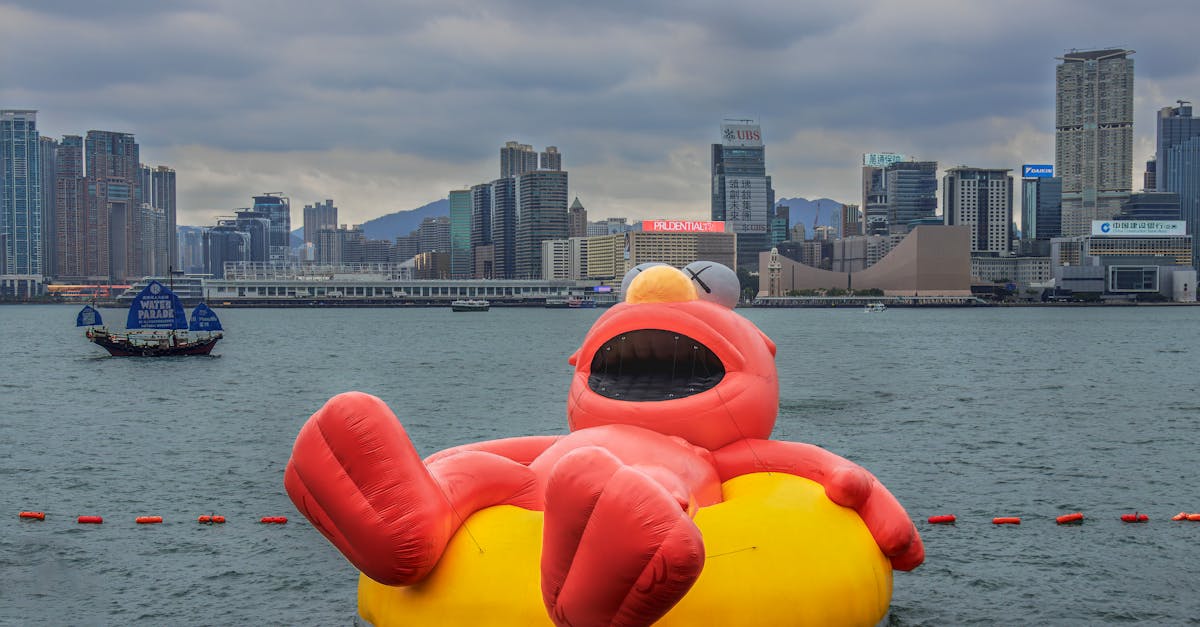 découvrez les enjeux de la violence envers les enfants, ses conséquences et les actions possibles pour protéger les plus vulnérables.