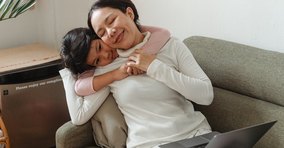 découvrez les différences entre les générations et comprenez comment elles influencent la société, le travail et la communication interpersonnelle.