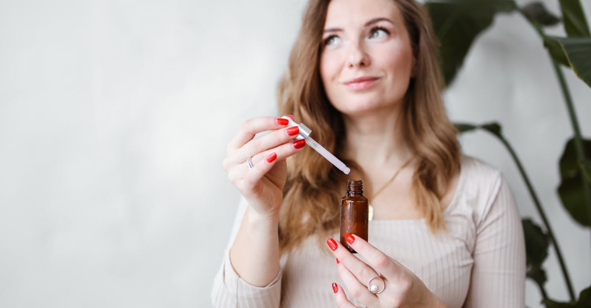 découvrez les bienfaits de l'huile capillaire pour nourrir, réparer et renforcer vos cheveux naturellement.