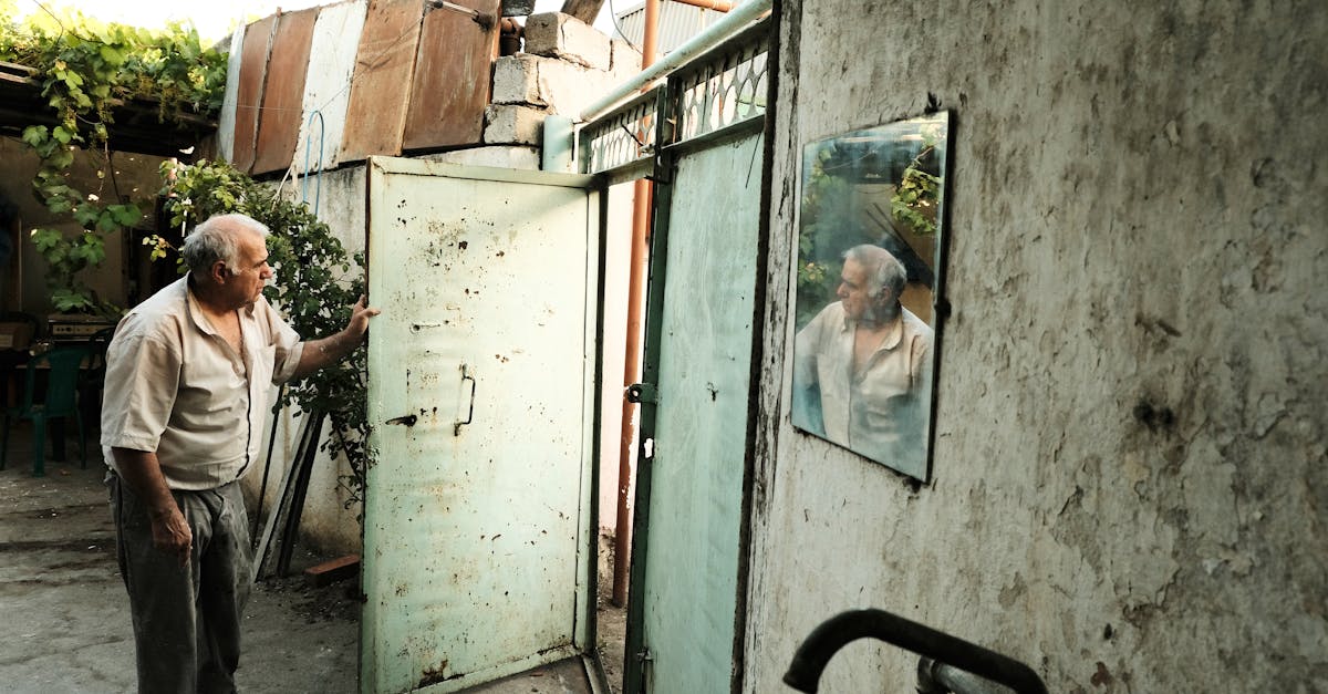 découvrez la signification fascinante des heures miroir et ce qu'elles révèlent sur votre vie et votre destinée.