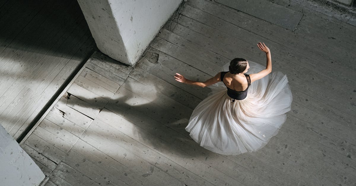 découvrez les ballet nails, une tendance élégante et raffinée pour des ongles longs et effilés inspirés par la grâce du ballet. sublimez vos mains avec style et sophistication.