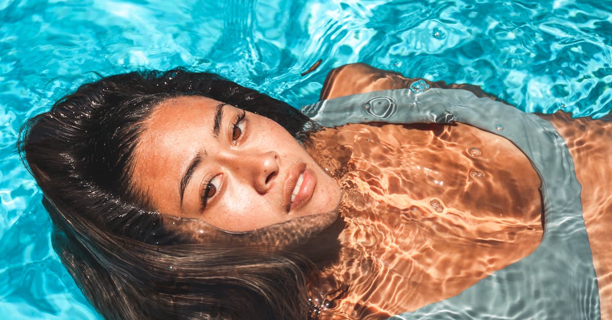 découvrez la palette dior backstage glow face pour un teint éclatant et lumineux. idéale pour sculpter, illuminer et sublimer votre visage en toute simplicité.