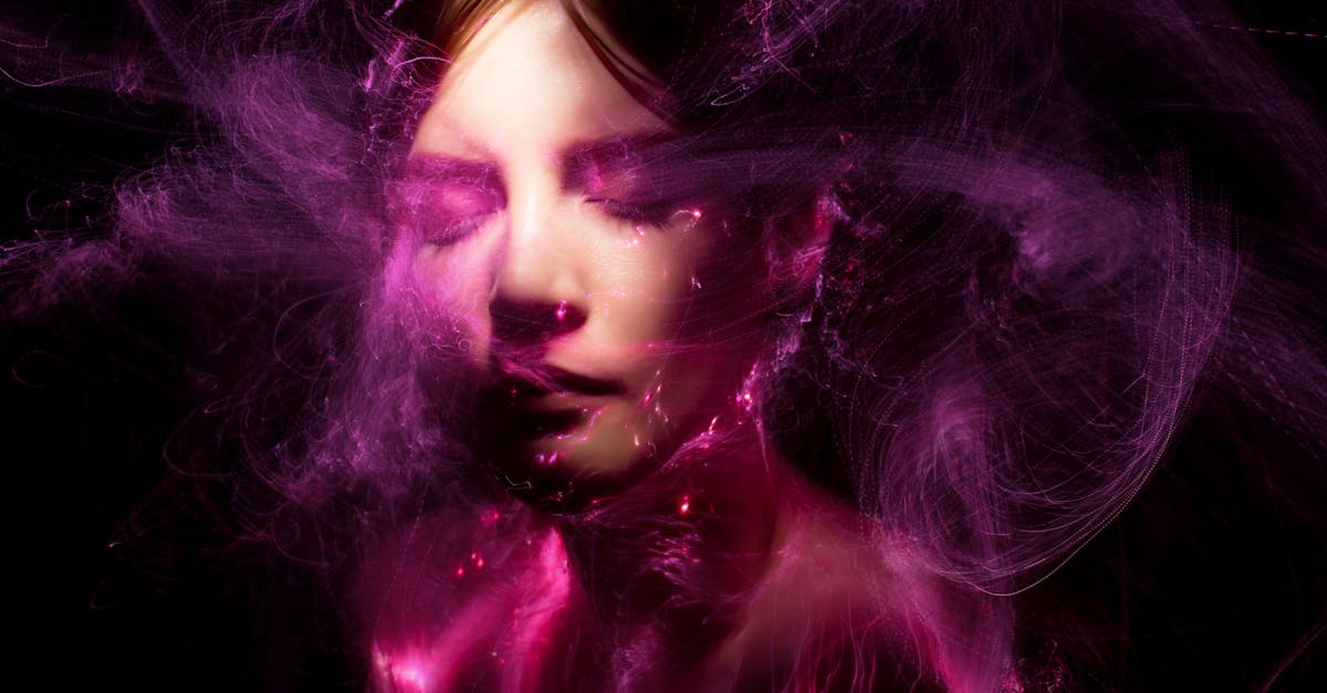 découvrez la palette dior backstage glow face, idéale pour un teint lumineux et naturel. parfaite pour sculpter, illuminer et sublimer votre visage en un geste.