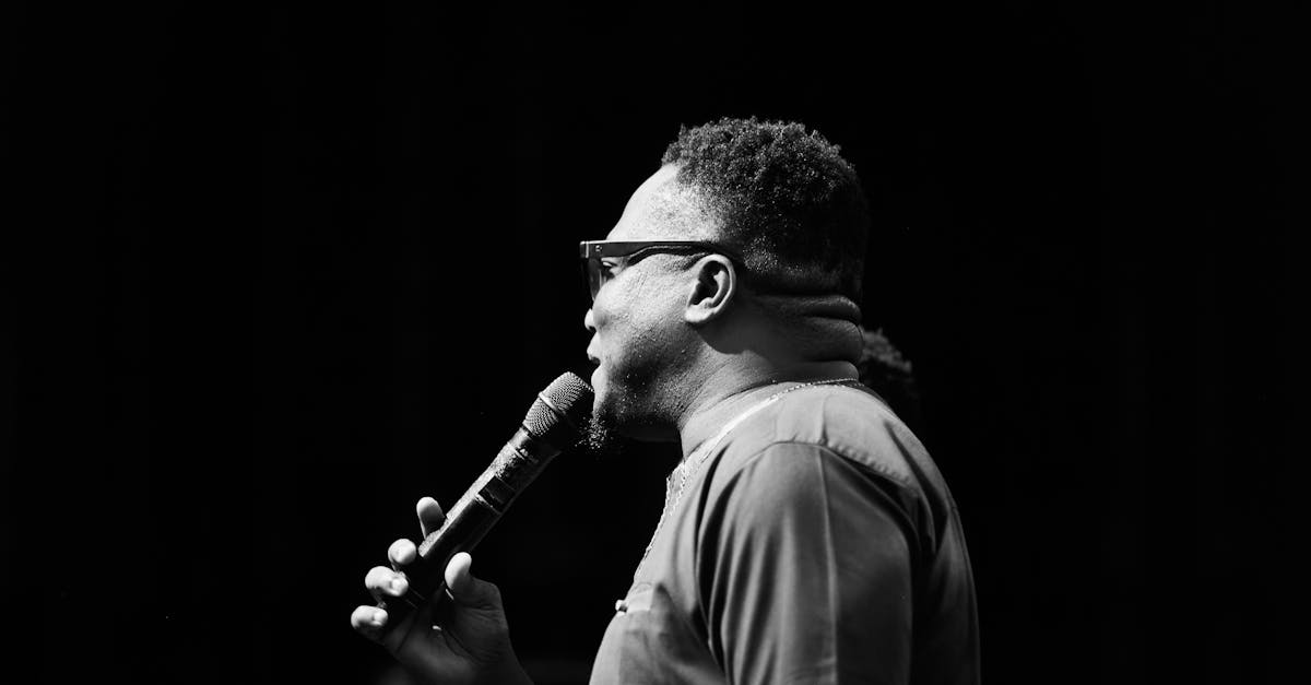 découvrez ce qu'est la dépendance émotionnelle, ses signes, ses causes et comment retrouver votre indépendance affective pour vivre des relations plus saines et équilibrées.