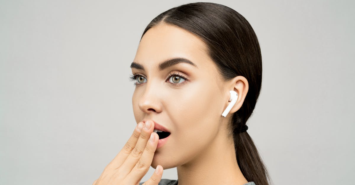 découvrez des solutions efficaces pour couvrir les cheveux gris et retrouver une couleur naturelle et éclatante. astuces, produits et conseils pour un résultat parfait.