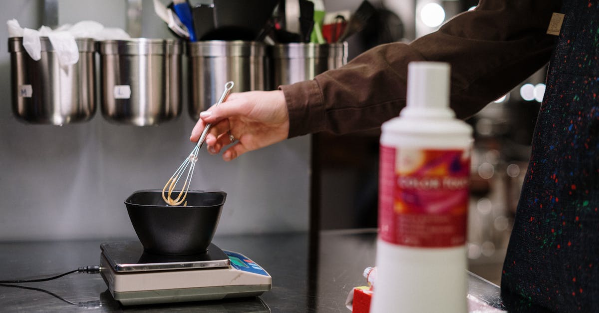 découvrez nos conseils et tendances en coloration capillaire pour sublimer votre look avec des couleurs éclatantes et adaptées à votre style.