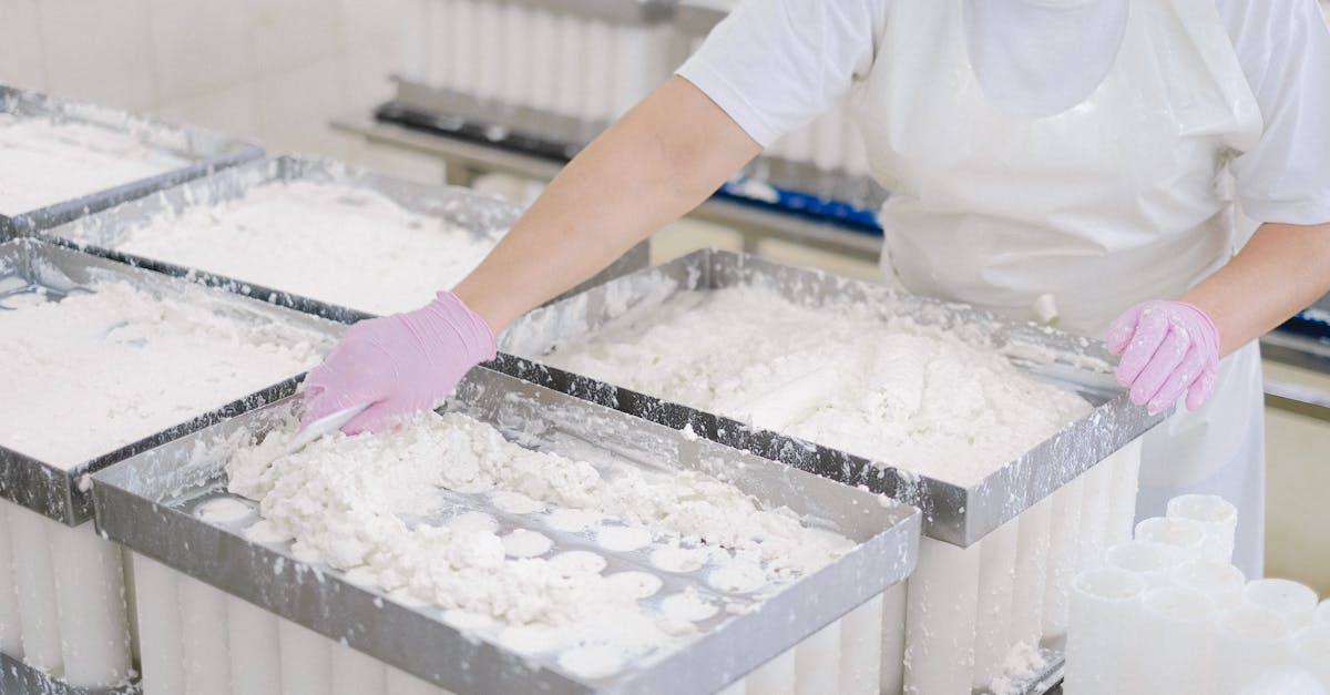 découvrez des méthodes naturelles efficaces pour augmenter la production de lait maternel et soutenir l'allaitement avec des astuces simples et naturelles.