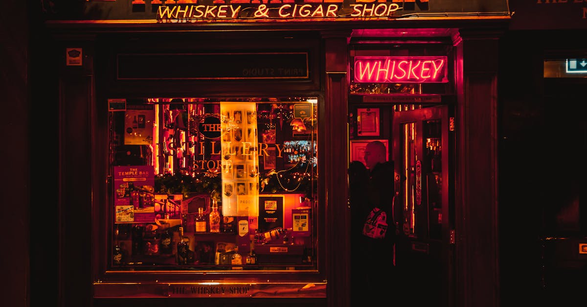 découvrez tout sur l'attraction magnétique, ses principes fondamentaux et ses applications dans la vie quotidienne et la technologie.