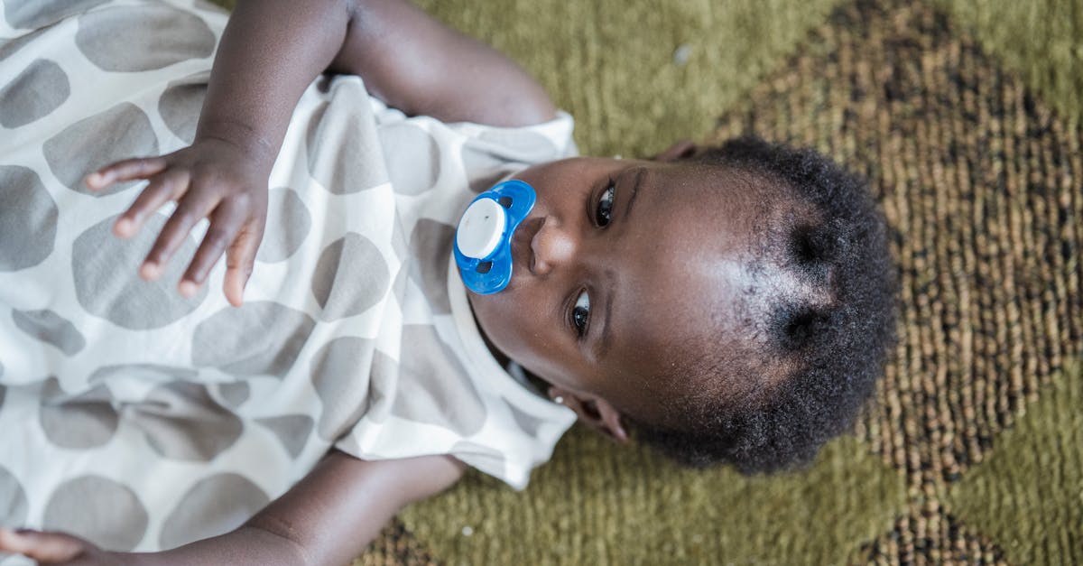 découvrez nos conseils pour un sevrage efficace de la tétine, favorisant le confort et le bien-être de votre enfant tout au long du processus.