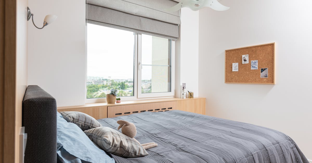 découvrez tout sur la jalousie pathologique : causes, symptômes et solutions pour mieux comprendre et gérer ce trouble émotionnel complexe.