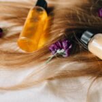 découvrez notre gamme de colorants capillaires à base de plantes, naturels et sans produits chimiques, pour une coloration respectueuse de vos cheveux et de l'environnement.