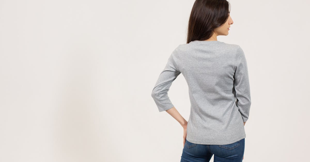 découvrez notre collection de skinny jeans tendance pour un style moderne et ajusté, alliant confort et élégance au quotidien.