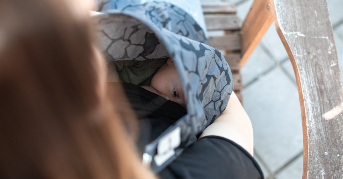 coussin d'allaitement confortable et ergonomique pour soutenir maman et bébé lors de la tétée, facilitant une position idéale et réduisant les tensions.