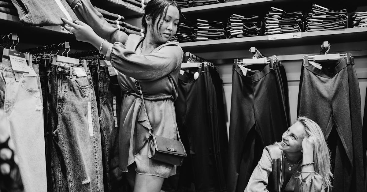 découvrez comment choisir le chapeau féminin parfait en fonction de la forme de votre visage pour sublimer votre style avec élégance et assurance.