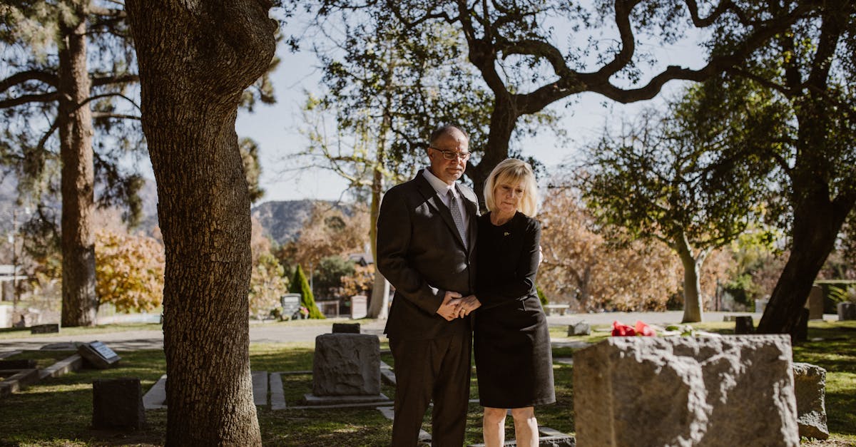 apprenez à gérer le deuil après la perte d'un enfant grâce à des conseils essentiels, un soutien émotionnel et des stratégies de coping adaptées.