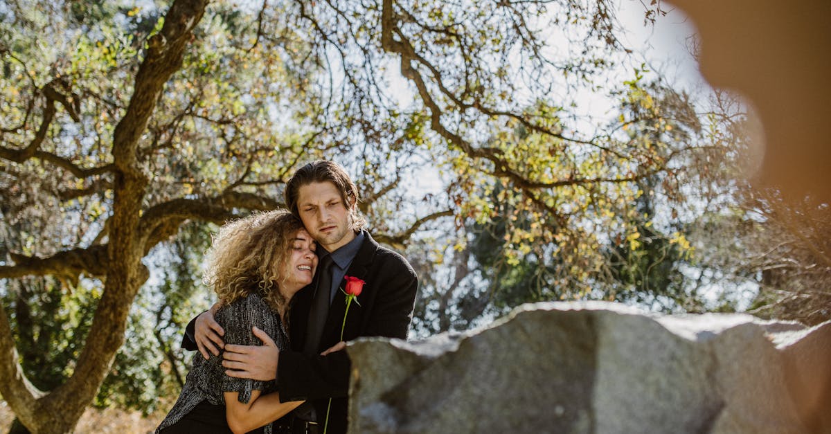 découvrez des conseils et un soutien essentiels pour gérer le deuil après la perte d'un enfant, afin de traverser cette épreuve avec compassion et résilience.