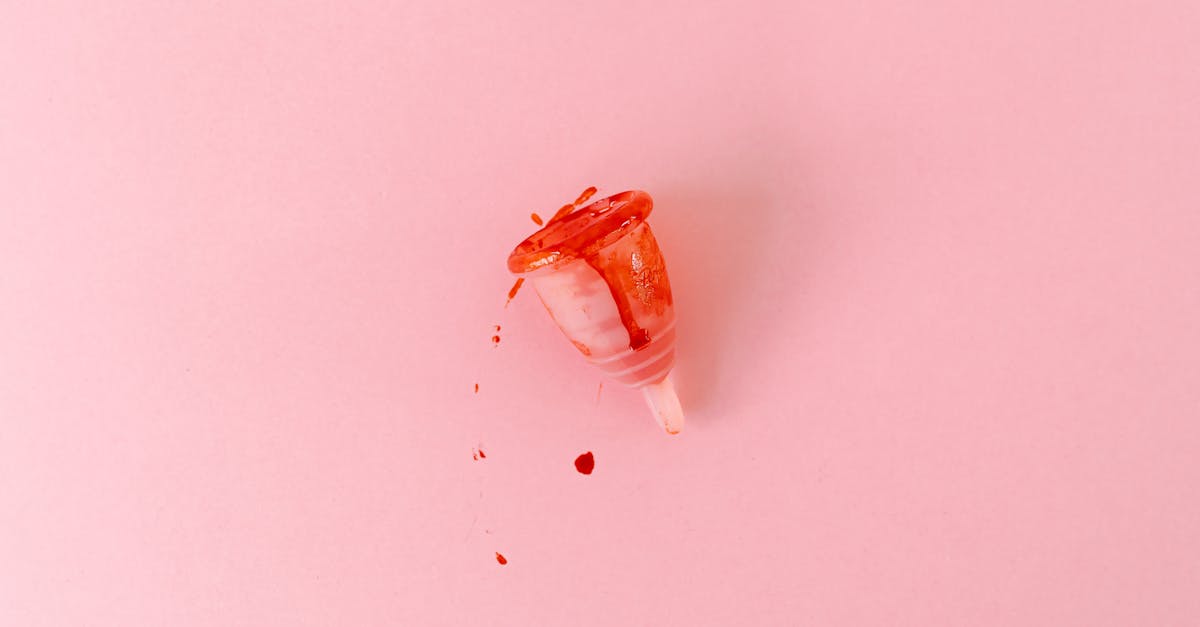 découvrez notre maillot de bain menstruel, alliant confort et protection pour profiter pleinement de la piscine ou de la plage durant vos règles.